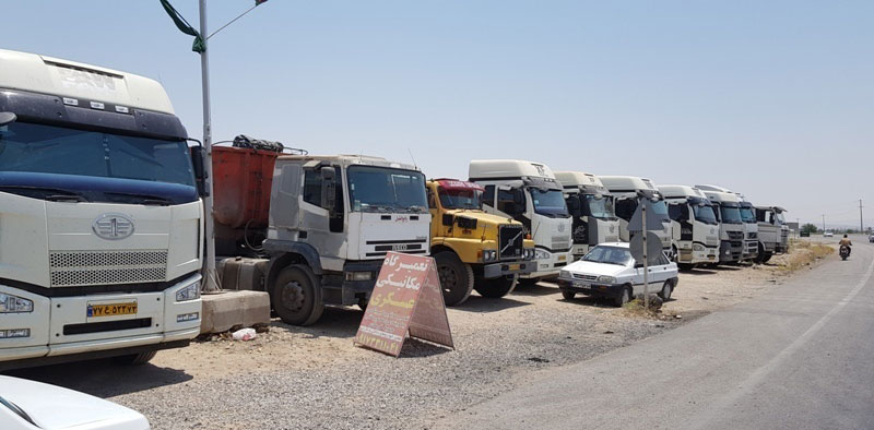 کامیون داران برخواری اعتصاب کردند
