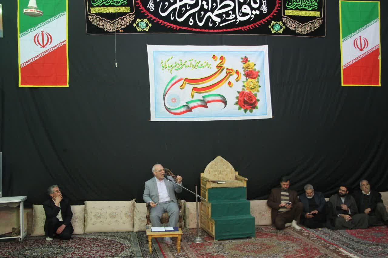 ویژه برنامه های چهلمین سالگرد پیروزی انقلاب اسلامی در آستان سیدالکریم برگزار شد