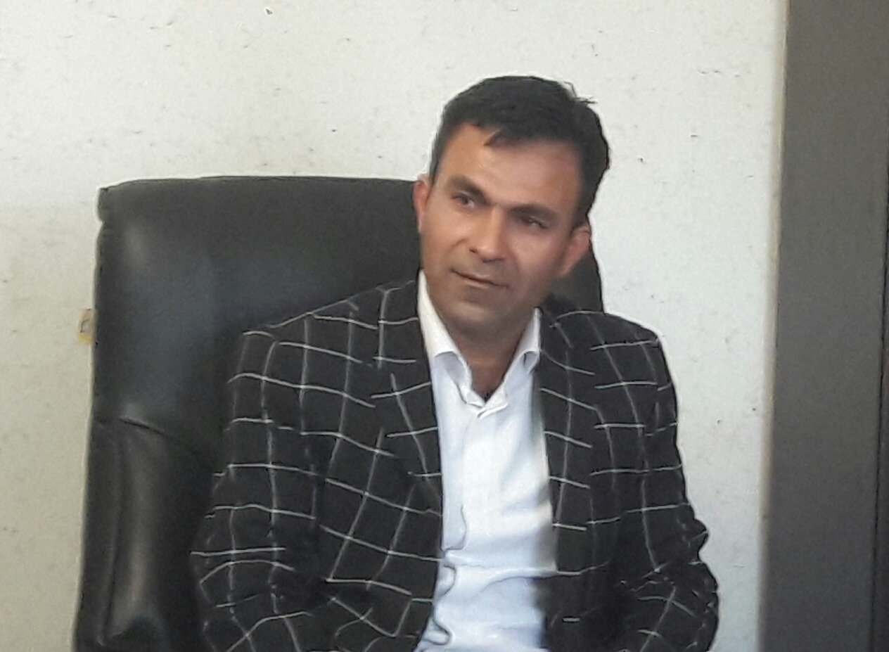 منصور صادقی هزینه ساخت زورخانه شهر سین را تقبل کرد