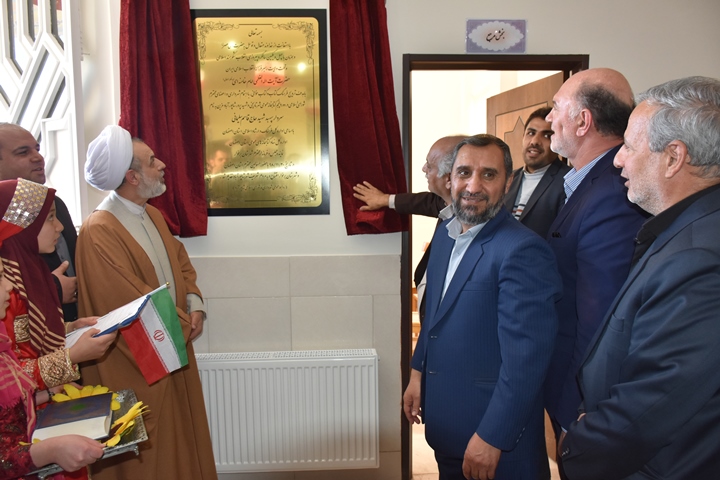 کتابخانه عمومی شهید سلیمانی شاپورآباد شهرستان برخوار افتتاح شد