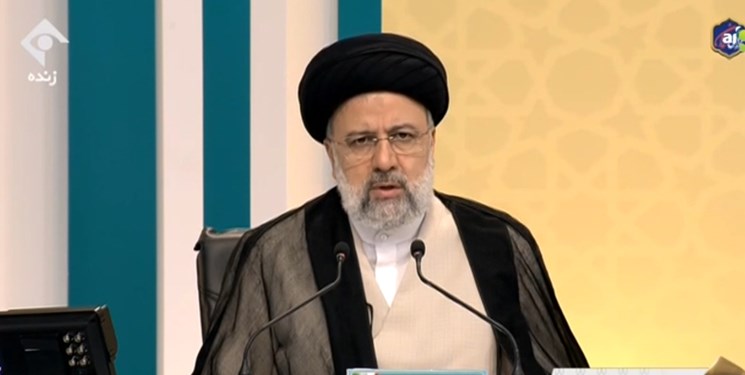 رئیسی: جای کسانی که آلوده به رانت و فساد باشند در دولت نیست/ پاسخگوی طرح بنزین روحانی است